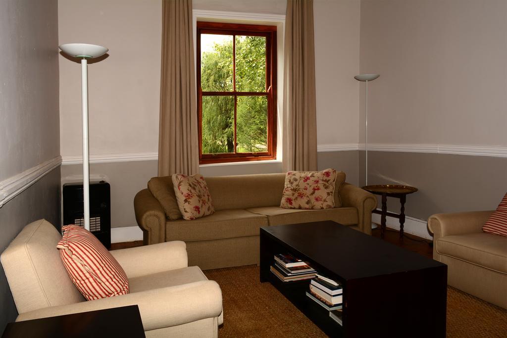 Wakkerstroom Toad Hall Guest House מראה חיצוני תמונה